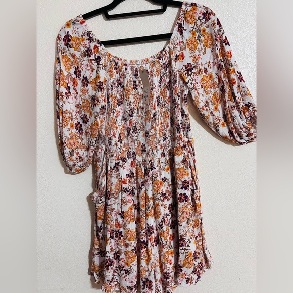 Floral Smocked Dress - Picture 2 of 5